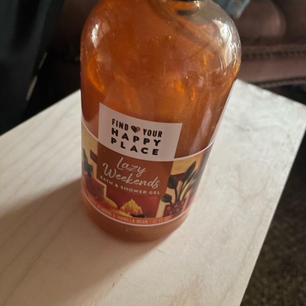 Free slippers and bath soap to my first buyer❤️